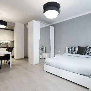 Center - Porta Romana Apartamento Milão